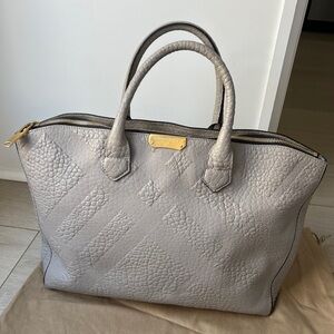 Burberry GRAIN CHECK MEDIUM DEWSBURY Pale Grey Tote